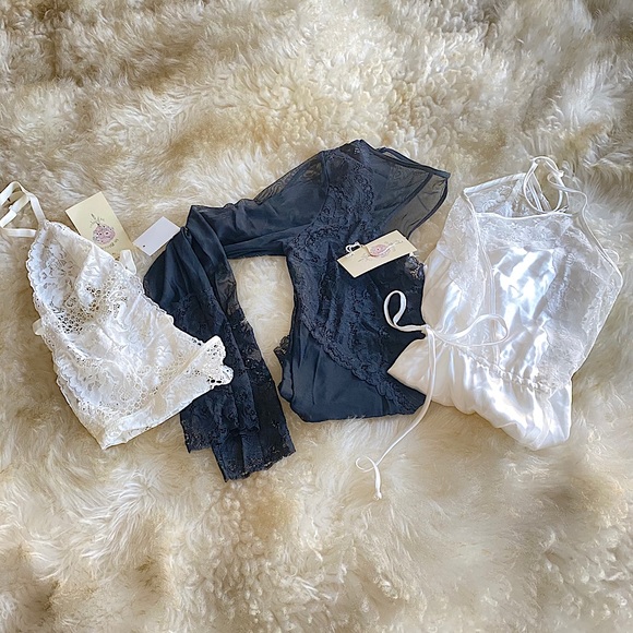 Bundle Set Bodysuit, Satin Romper - Picture 1 of 7